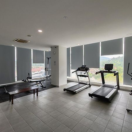 Homestay Gombak 3 Bedroom クアラルンプール エクステリア 写真